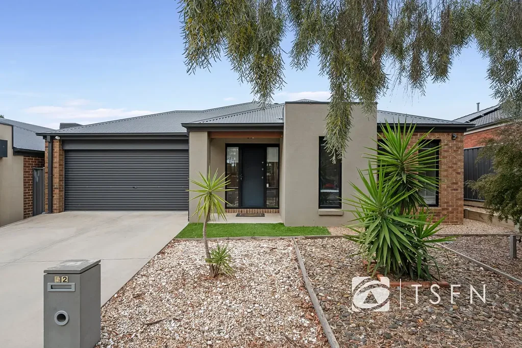 52 Kingston Drive, Eaglehawk, VIC 3556