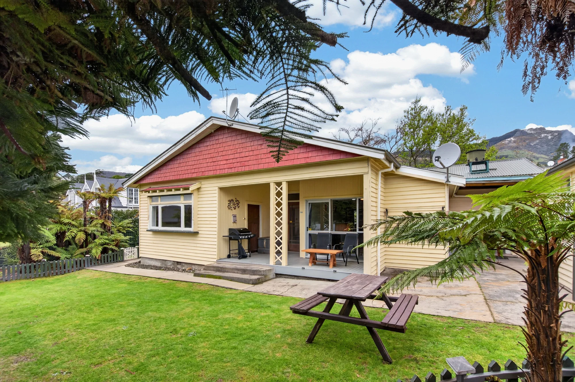 Akaroa 3Moenga REST | NEST | INVEST - Your Akaroa Opportunity