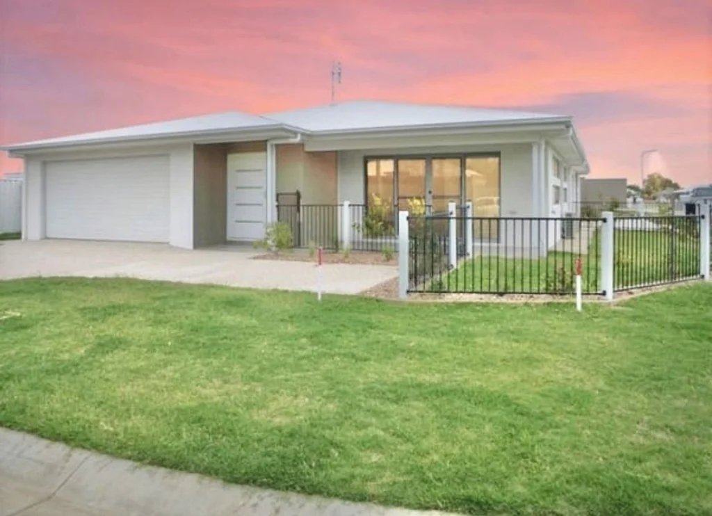 1/22 Ellem Drive,, Chinchilla, QLD 4413