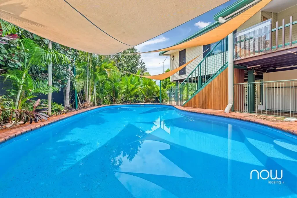 SPACE, SOLAR POWER + SWIMMING POOL!