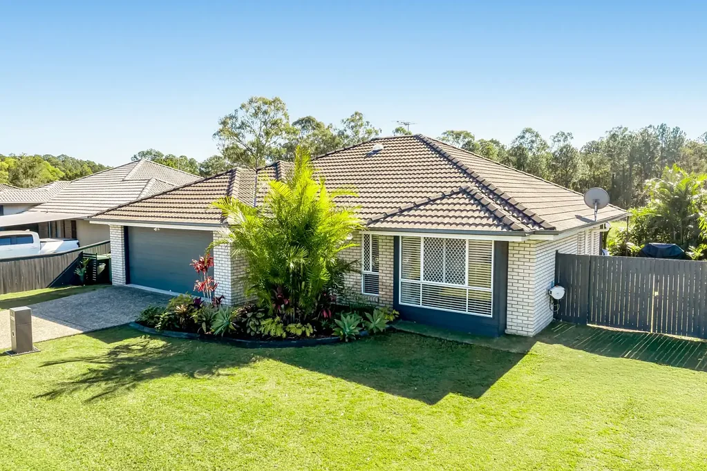 Caboolture 4 Bedroom Immaculate, spacious family home in a quiet location with side access for the caravan