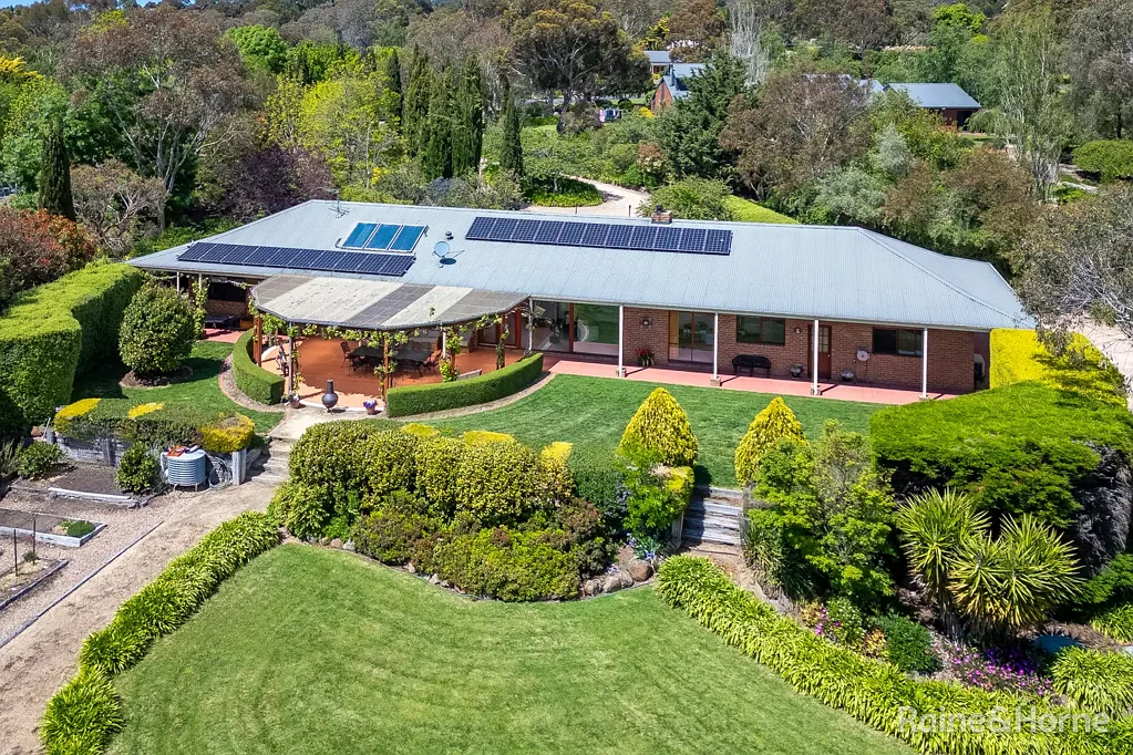 2 Reeve Court, Gisborne, VIC 3437