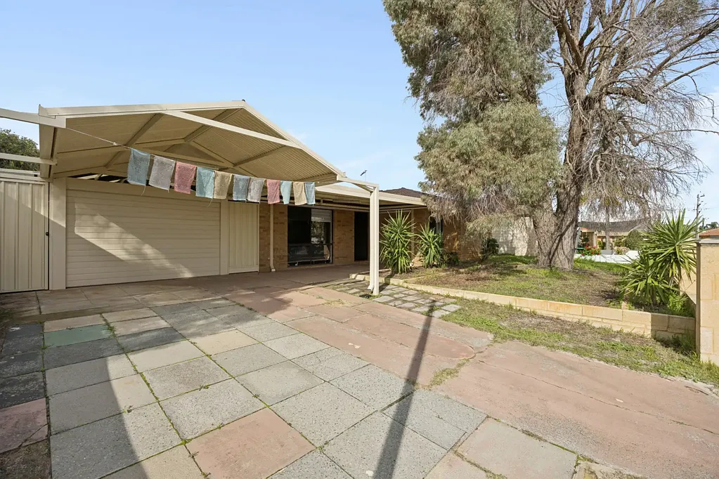 Beechboro 3 Slaapkamer A BEAUTIFUL FAMILY HOME ON A GENEROUS 700SQM BLOCK