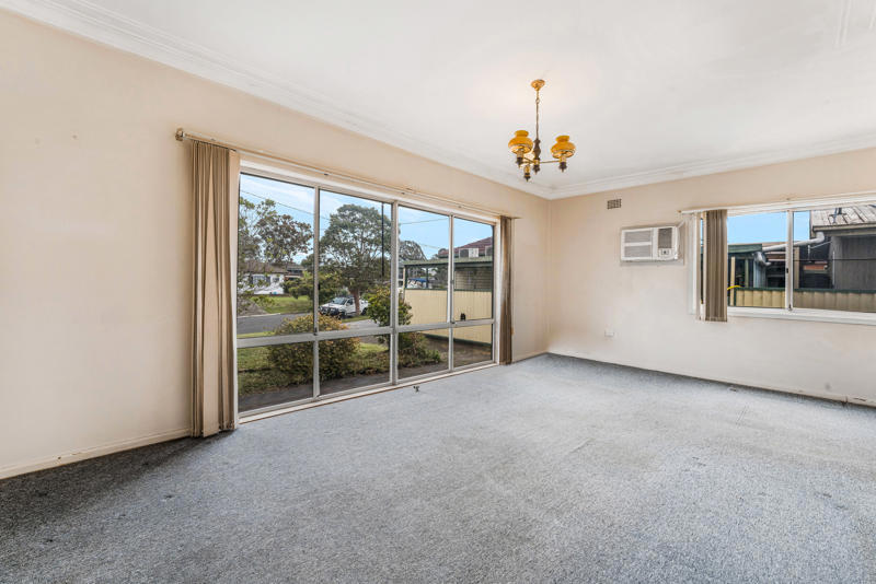 8 CUMMINGS CR, LANSVALE NSW 2166, 0部屋, 0バスルーム, House