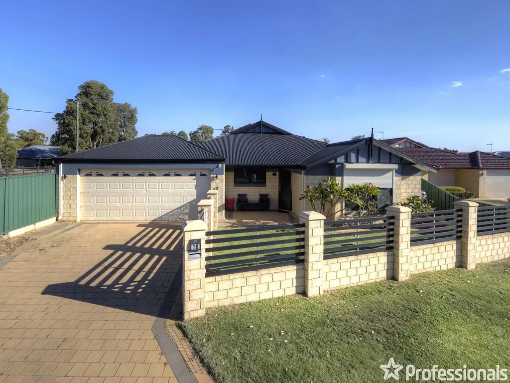 Forrestfield 4房  Monumental Family Living with Space, Style & Serious Functionality