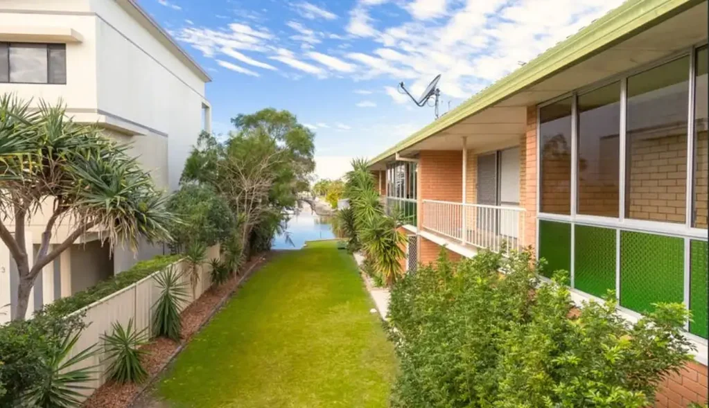 Your Gateway to the Runaway Bay Lifestyle