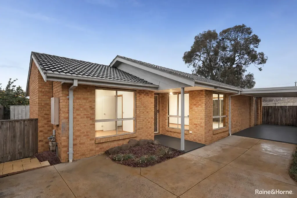 Werribee 3房 独立生活，尽善尽美！ Independent Living at Its Best!