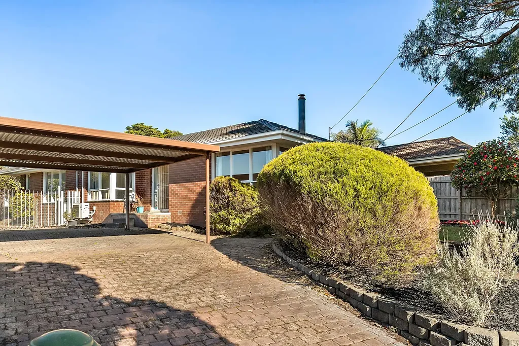 Four Bed Family Living!