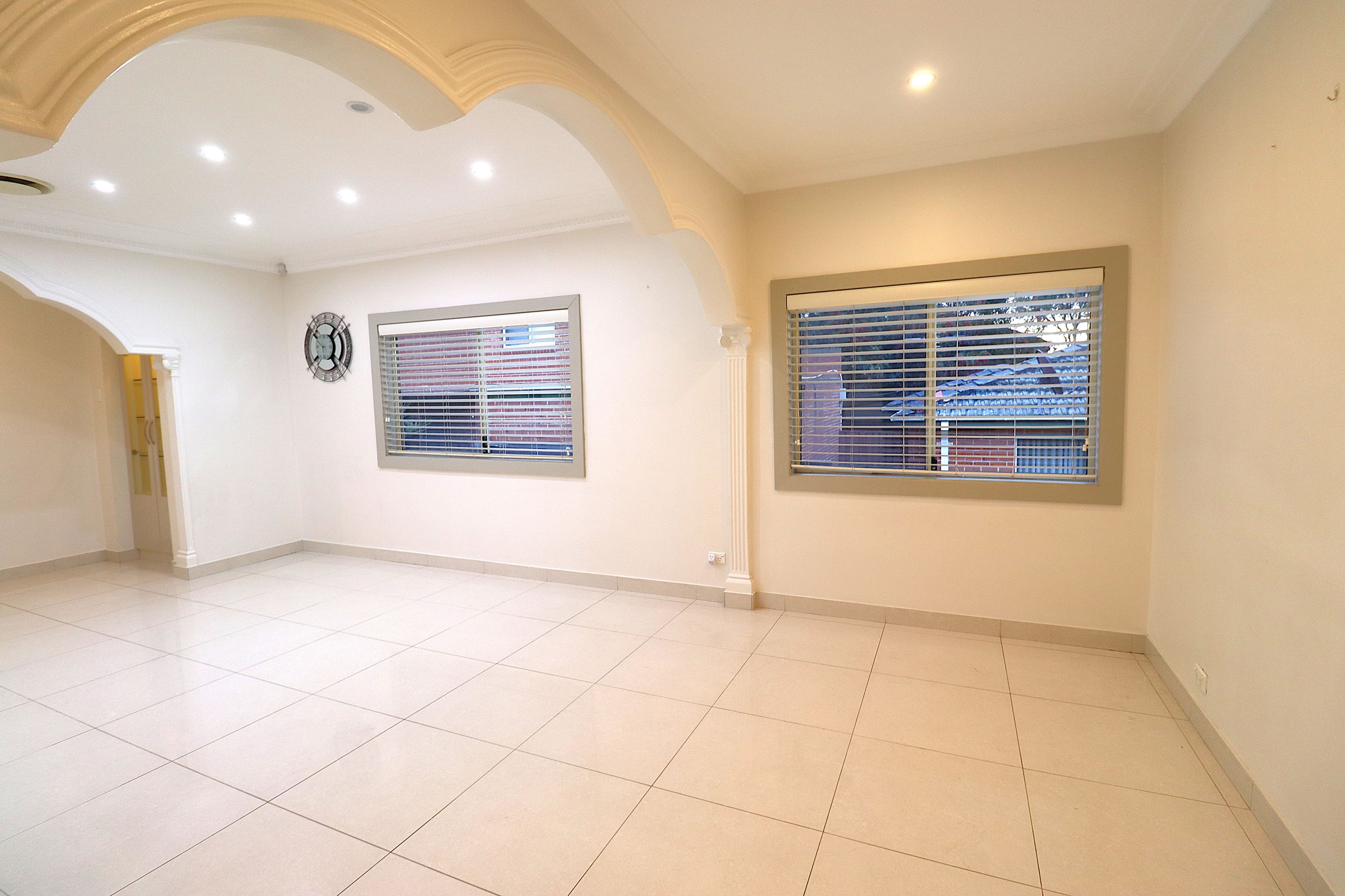 127 MIMOSA RD, GREENACRE NSW 2190, 0部屋, 0バスルーム, House