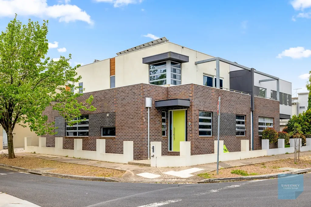 6 Greville Street, Caroline Springs, VIC 3023