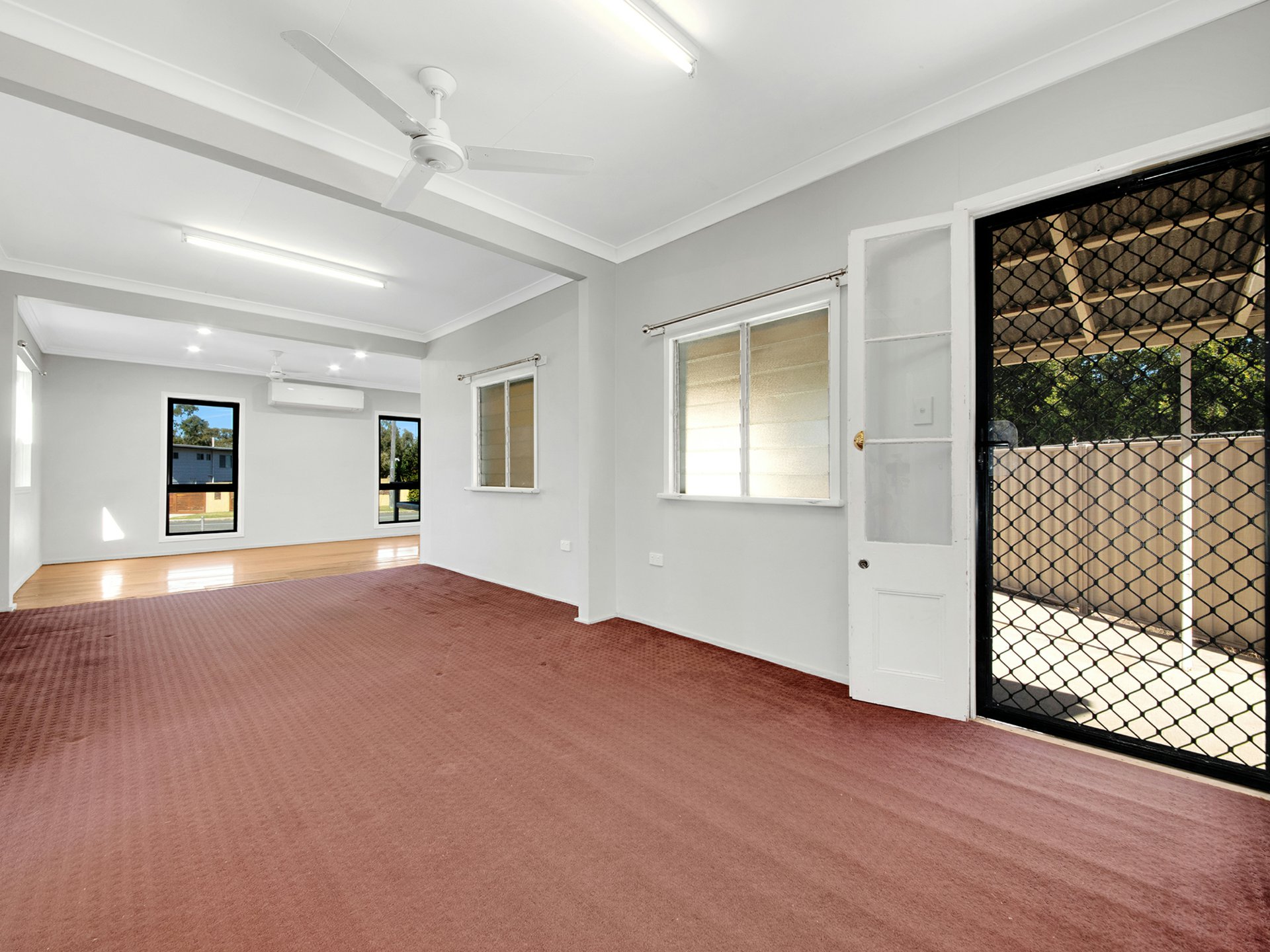 22 ORANA AV, BOYNE ISLAND QLD 4680, 0房, 0浴, House