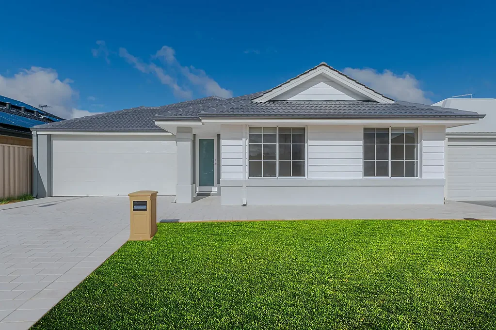 Spacious 4-Bedroom Family Home with Modern Comfort