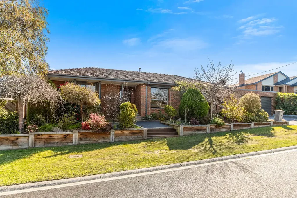 21 Bayport Drive, Langwarrin, VIC 3910