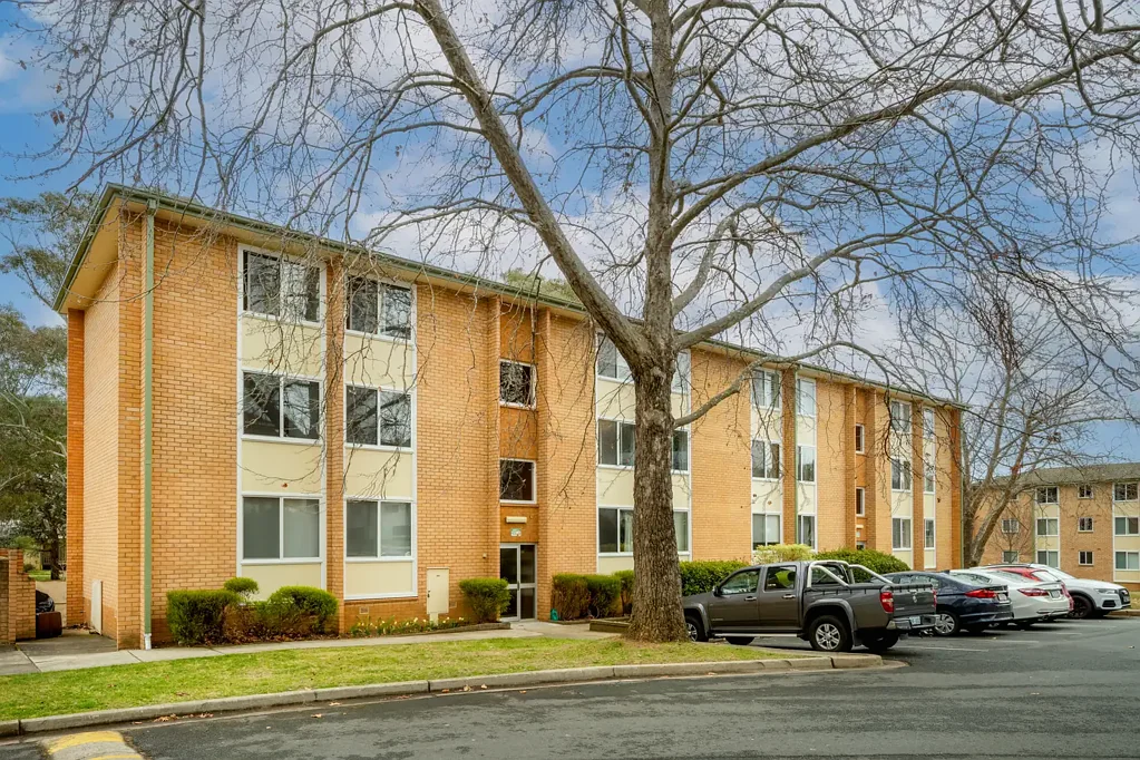 Sunny two bedroom apartment