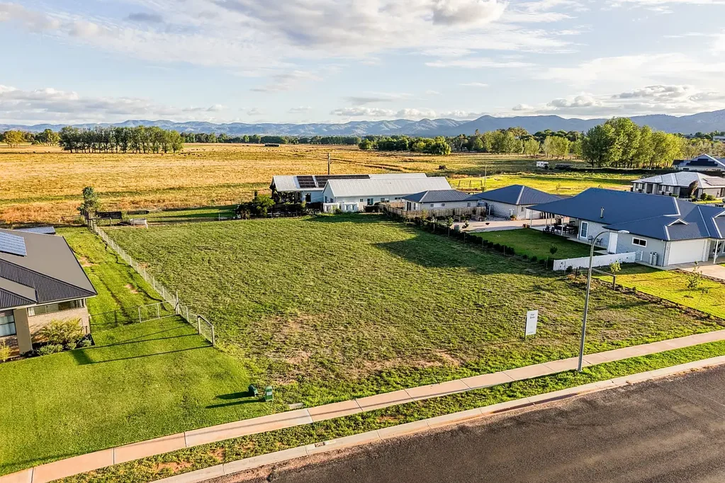 Mudgee  Refined Country Living Awaits