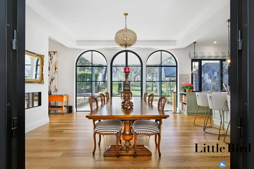 Luxury Family Living in desirable Inner-South Location