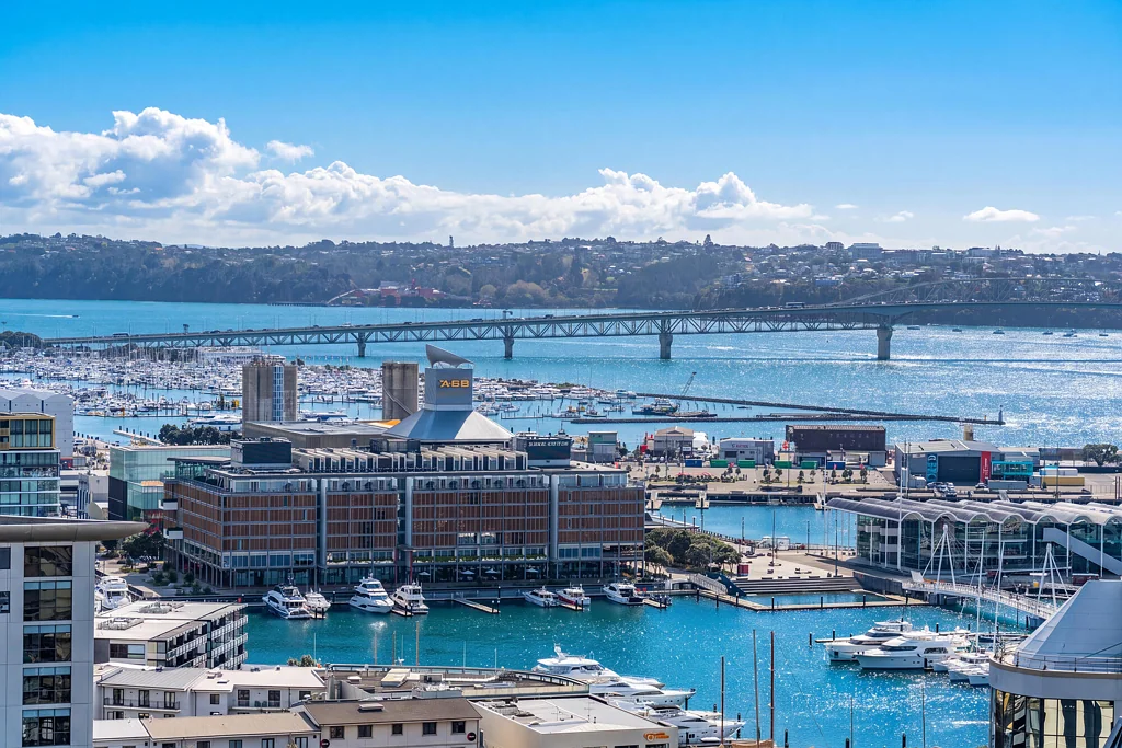 Auckland Central 2房  Pinnacle Luxury & Water Views