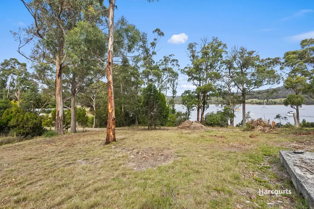 Deep Bay  Coastal Building Potential