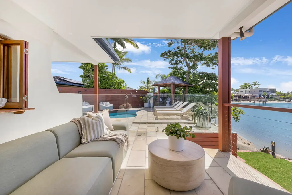 13 Cristobel Court, Broadbeach Waters, QLD 4218