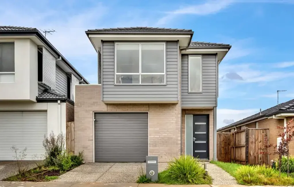 Spacious & Stylish 4-Bedroom Home in Prime Location
