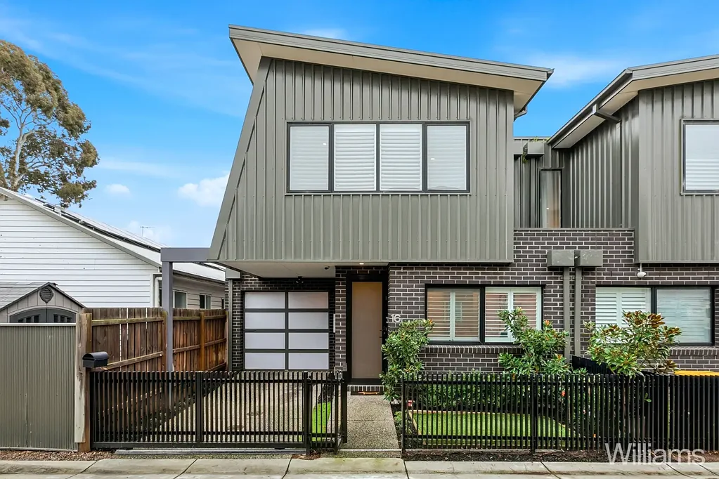 Newport 3 Bedroom Contemporary Living in the Heart of Newport