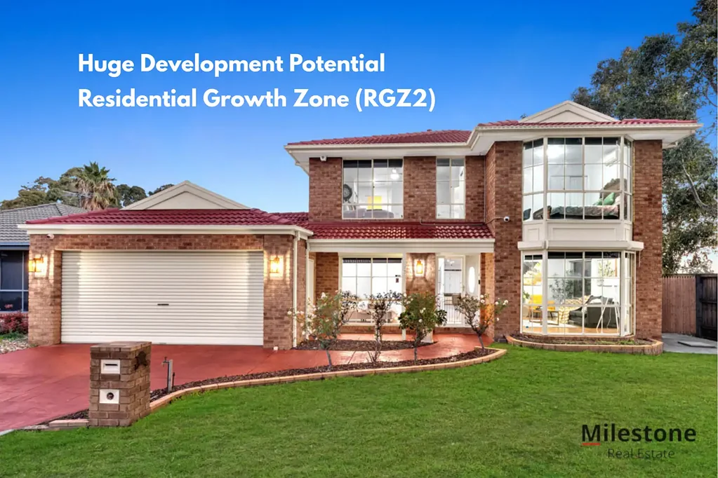 Narre Warren South 6غرفة نوم Exceptional Family Living: Where Space, Quality & Location Merge Perfectly!