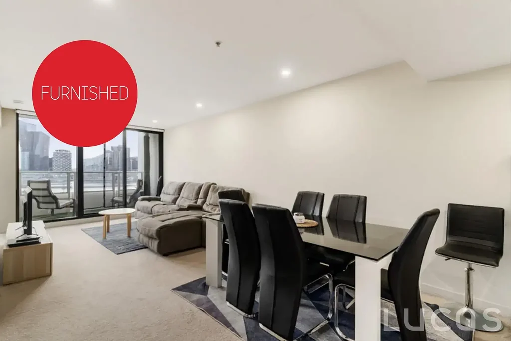 King-Sized Living with Spectacular Harbour Views
