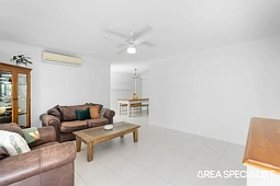 55 Kiewa Drive, Loganholme