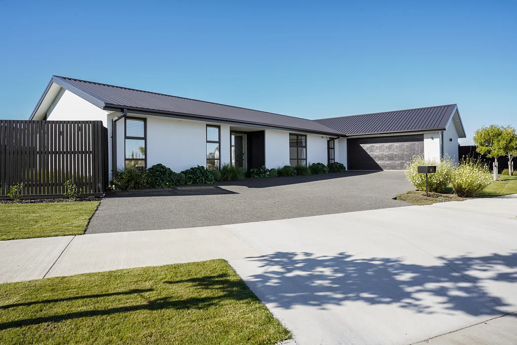 Rangiora 4ਬੈੱਡਰੂਮ Luxury, light and impeccable style