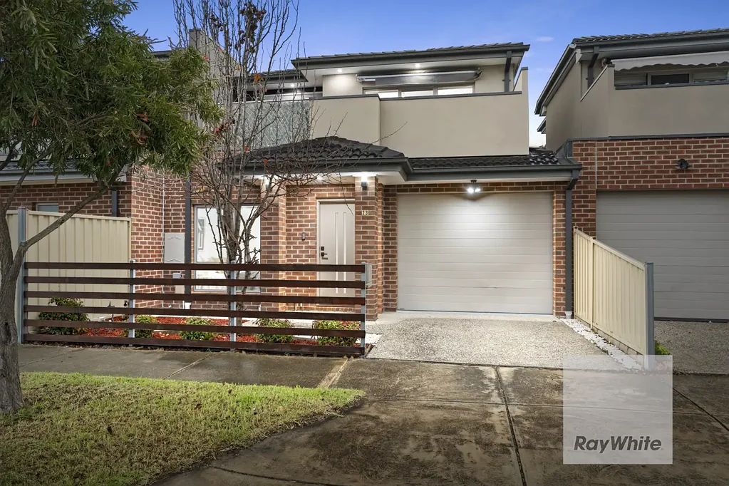 Jacana 2房  Stylish, Low-Maintenance Living in a Prime Location