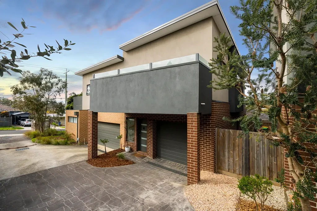 Kilsyth 2 Bedroom No Body Corporate, Stylish Retreat with Contemporary Comfort and Timeless Charm