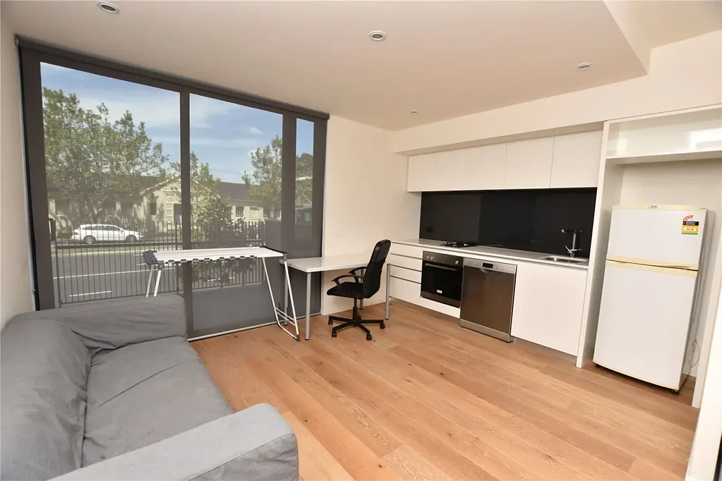Furnished Modern and spacious one bedroom