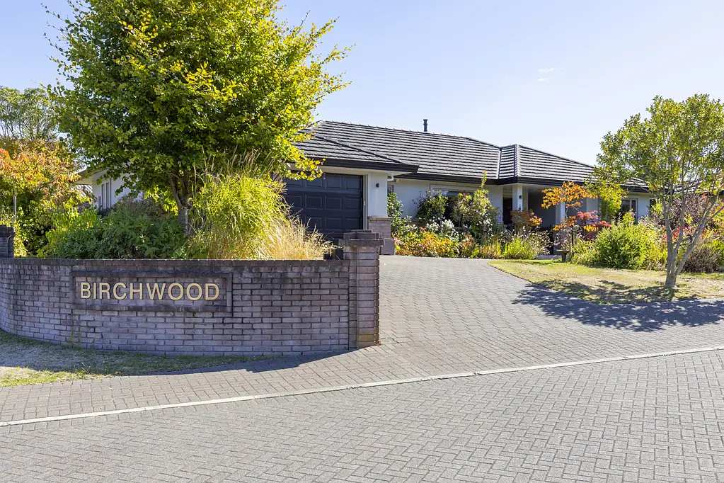 Hilltop 3Zimmer Sunny Birchwood Lane living