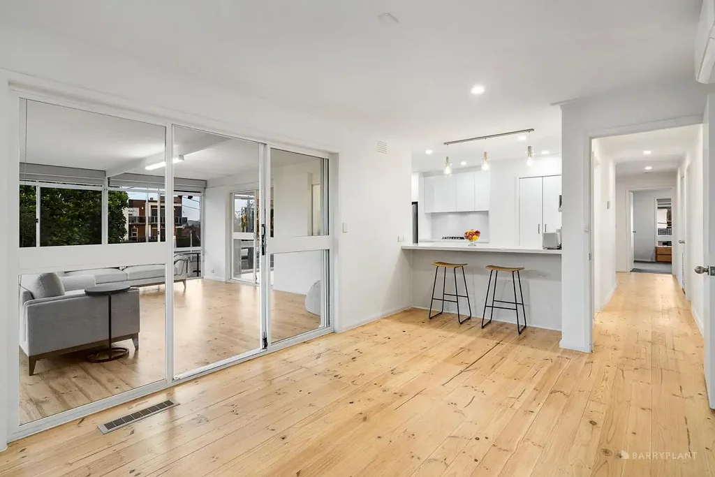 Doncaster 4 Bedroom A Modern Renovation with DD08 Zoning