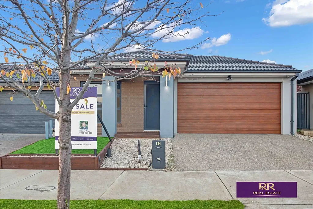 Quality 4-Bedroom Home in Strathtulloh