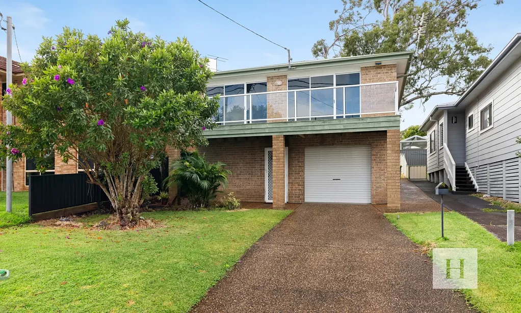 34 Kenilworth Street, Mannering Park, NSW 2259