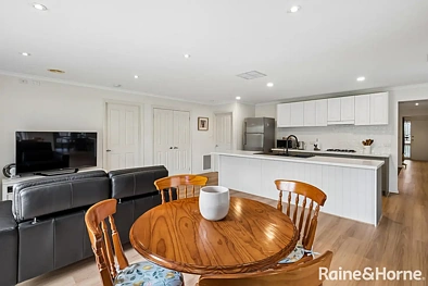 22 Duncraig Grove, Sunbury, VIC 3429, 4 Bedrooms, 2 Bathrooms, House