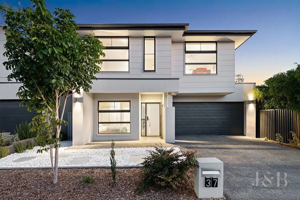 37 Penfold Crescent, Rochedale, QLD 4123