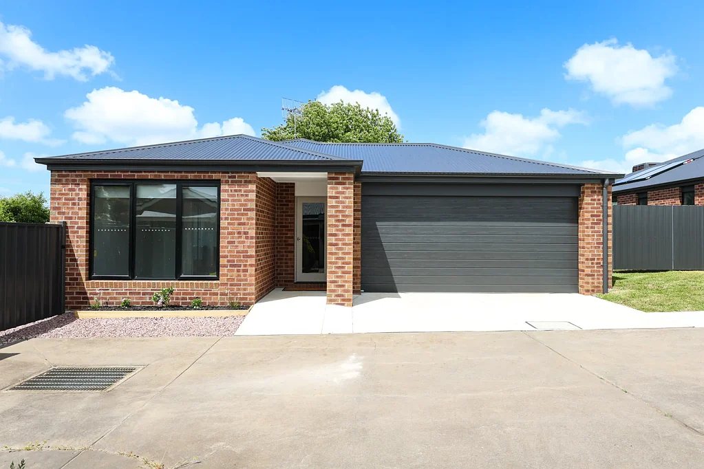 3/64 Curdie Street, Cobden, VIC 3266