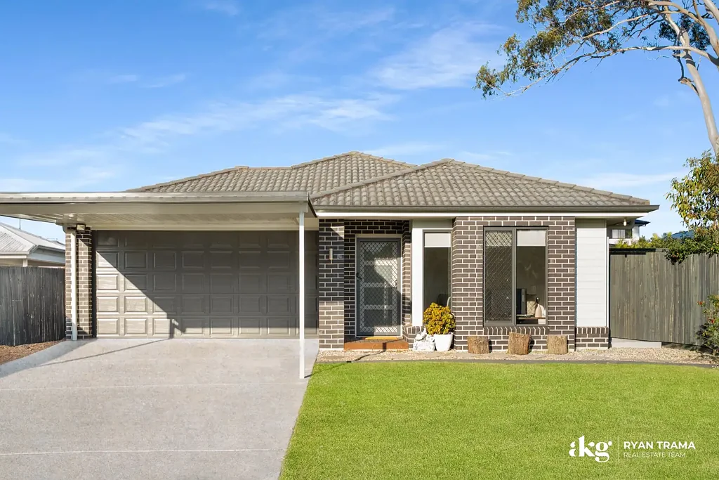 Park Ridge 4房 大占地家庭住宅，额外空间一应俱全 Big-Block Family Living with Space for All the Extras