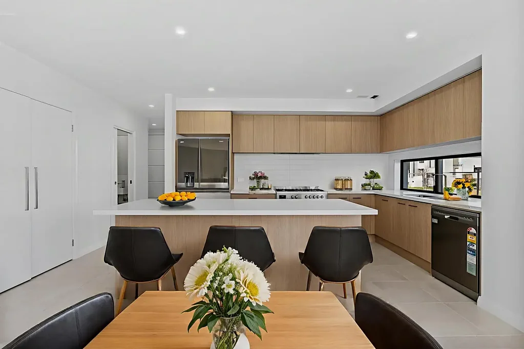 Oran Park 4 Bedroom STYLISH AND NEW TERRACE HOME
