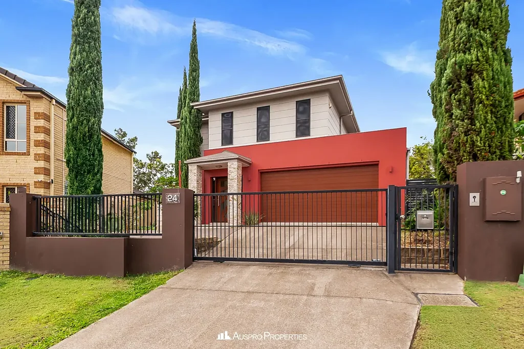 Forest Lake 5房 宁静湖畔尽头小巷的现代家庭生活 Contemporary Family Living in a Peaceful Lakeside Cul-de-sac