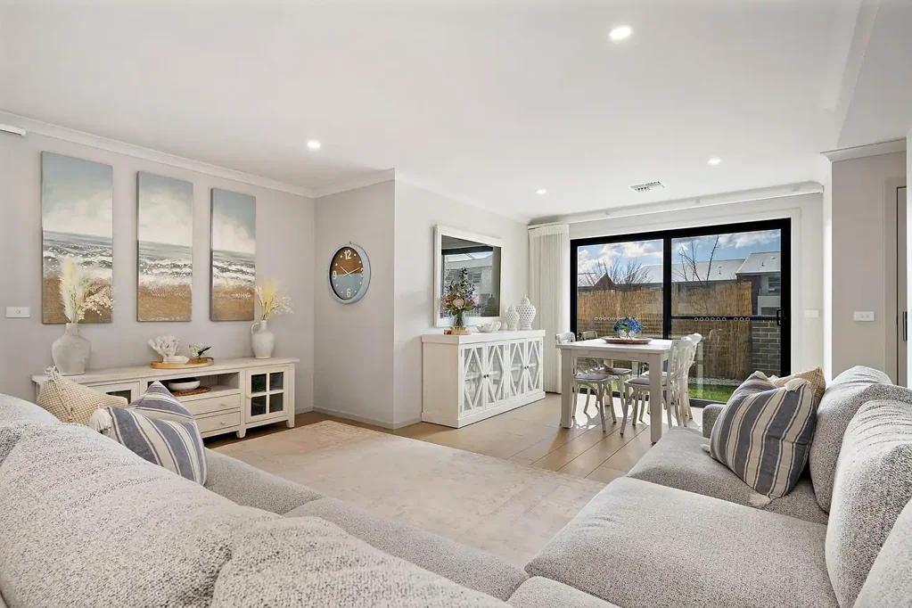 21 Hedditch Court, Strathnairn, ACT 2615