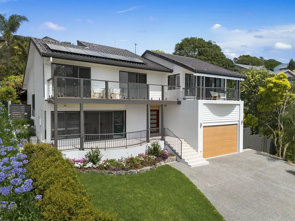Kiama 4 Bedroom A welcoming & stylish place to call home