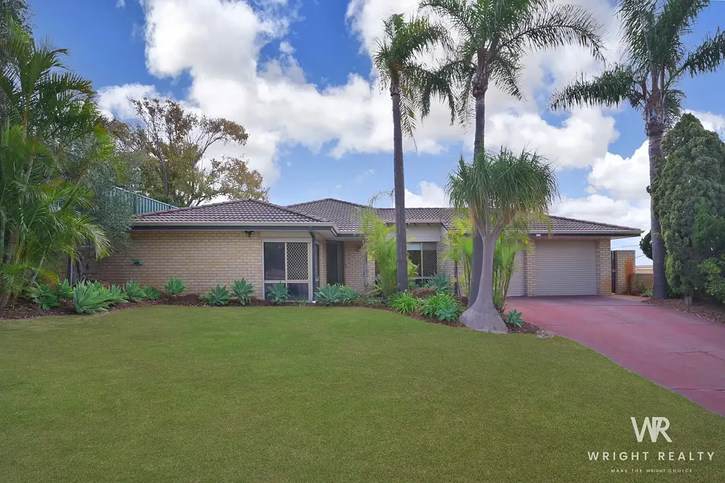 Woodvale 4房  *Under Offer from VIP PREVIEW* Parkside Living with a Private Resort-Style Backyard