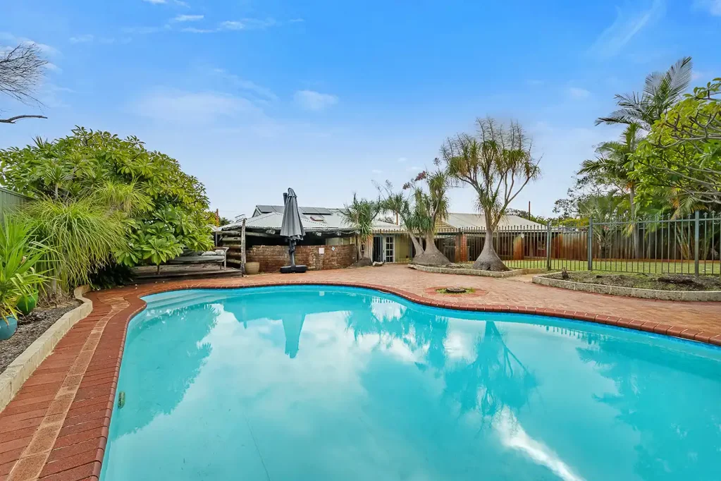 Hamersley 4房  Entertainer’s Delight in Hamersley!