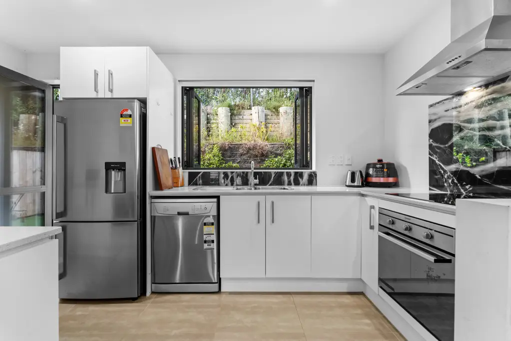 Albany 3 Bedroom Enjoy high rental return!