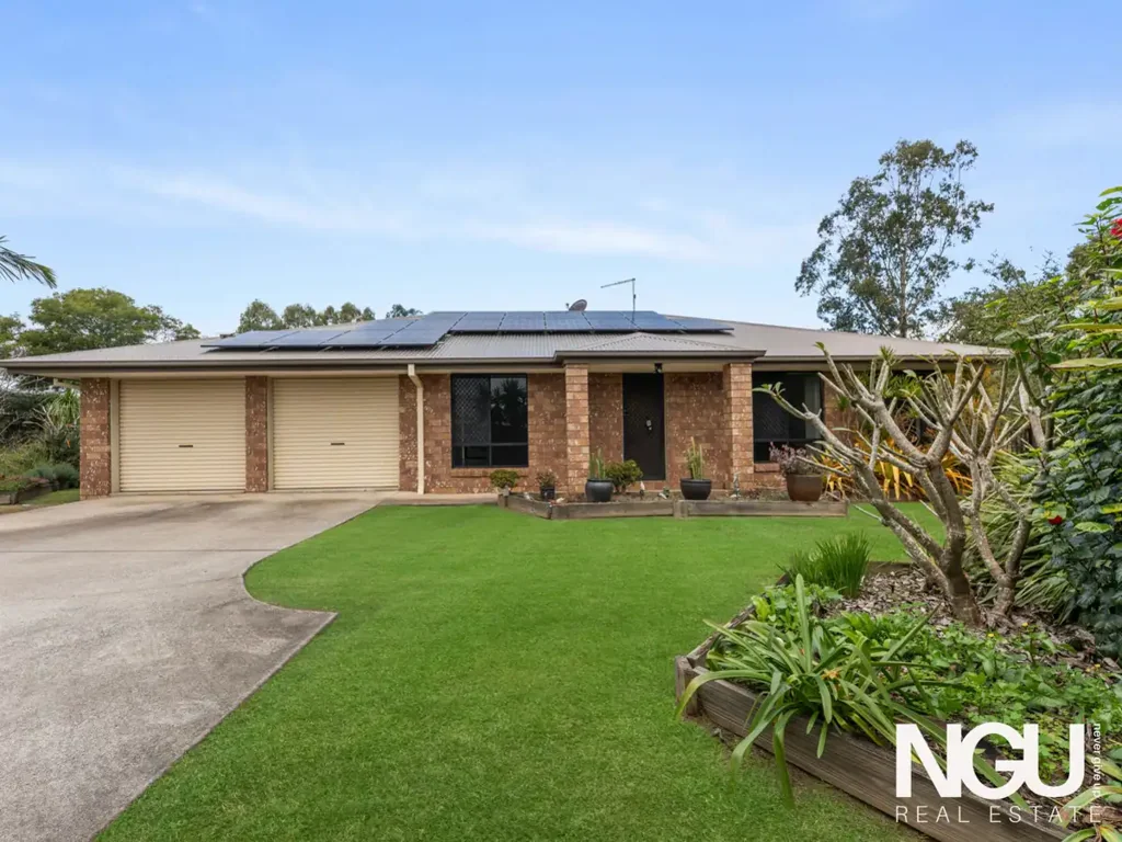 Fernvale 3Moenga Space, Comfort and a Backyard the Whole Family Will Love