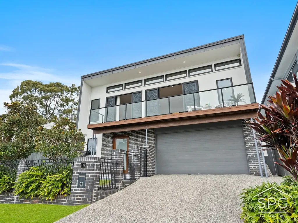 Belmont 4બેડરૂમ Architectural Luxury with Sweeping Views
