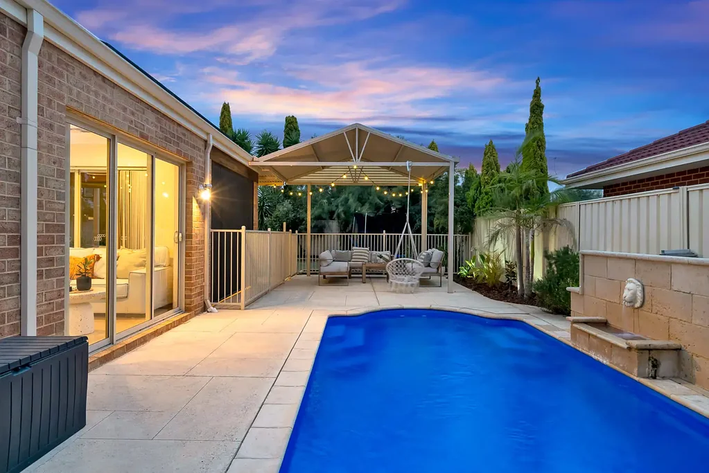 17 Edgeworth Circuit, Tapping, WA 6065